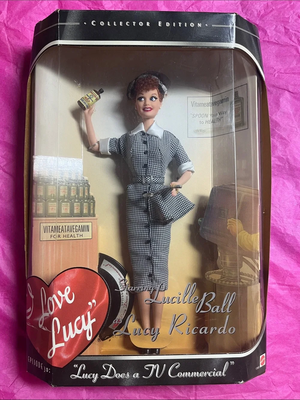 1997 I Love Lucy Collector Barbie “Lucy Does a TV Commercial” NRFB